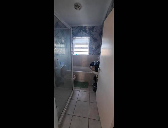 2 BEDROOM APARTMENT FOR SALE IN GOODWOOD CENTRAL